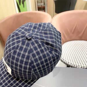 【AT5885】バーバリーブルーチェック柄キャップ - 英国のファッションと都会のエレガンスが融合 | Burberry London