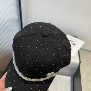 【AT5893】シャネルキャップ - エレガントな水晶ビーズチェーン付き帽子 | Chanel Paris