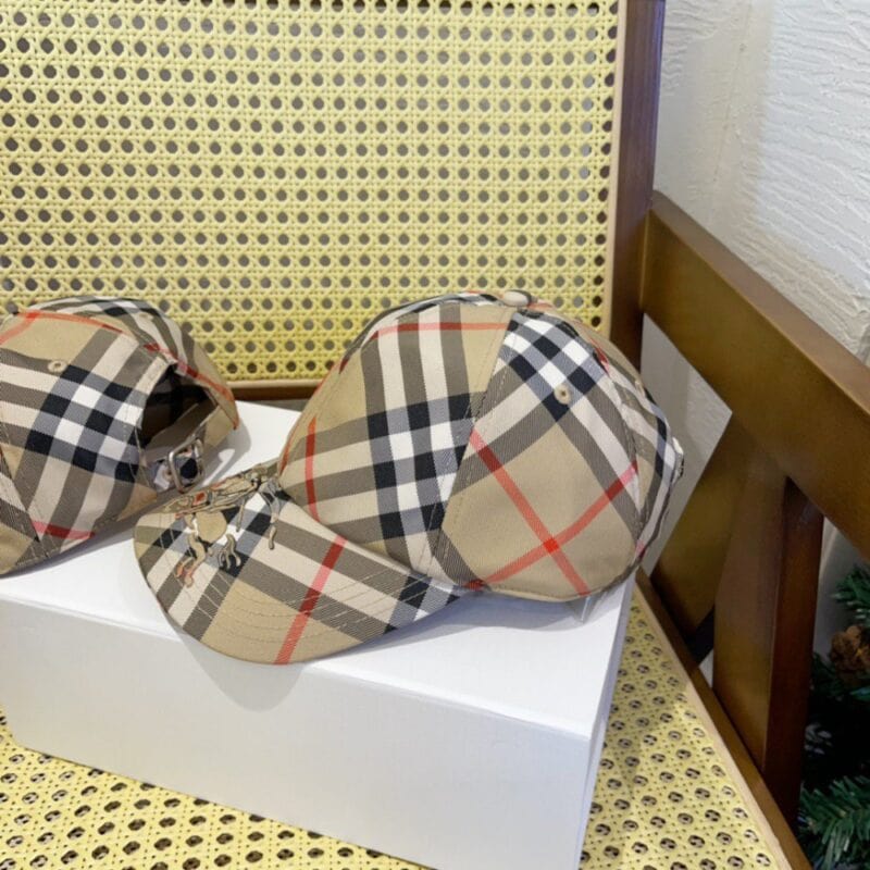 【AT5898】チェック柄調節可能な野球帽 - 都会のエレガントなファッションアイテム | Burberry London
