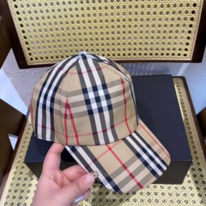 【AT5903】バーバリーのクラシックチェック柄ベースボールキャップ - 高品質素材、快適なフィット感 | Burberry London
