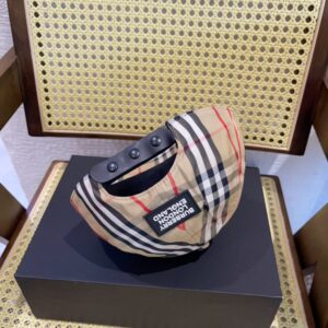【AT5903】バーバリーのクラシックチェック柄ベースボールキャップ - 高品質素材、快適なフィット感 | Burberry London