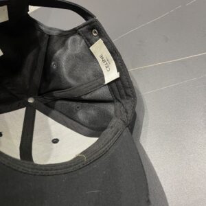 【AT5906】Celine セリーヌ ロゴ ローテションベースボールキャップ 黒色 都会ファッション ストリートスタイル | Celine Paris