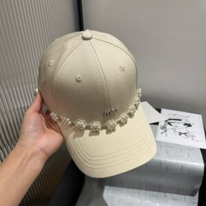 【AT5908】MiuMiuパール装飾つば広帽 - 真珠の輝きとエレガンスを楽しむ | Miu Miu