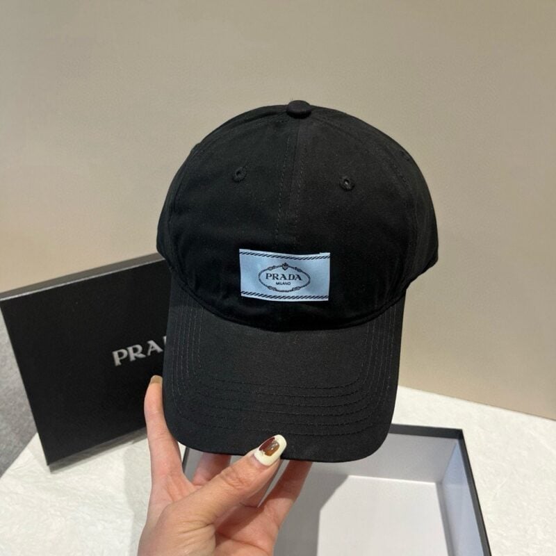 【AT5915】プラダ Prada 2025新作 エレガント＆ストリート感満載のキャップ | Prada Italy