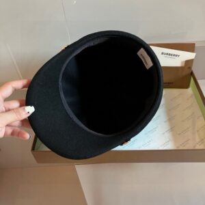 【AT5922】バーバリー（Burberry）ウールダックビルキャップ - 高級羊毛の精巧な帽子 | Burberry