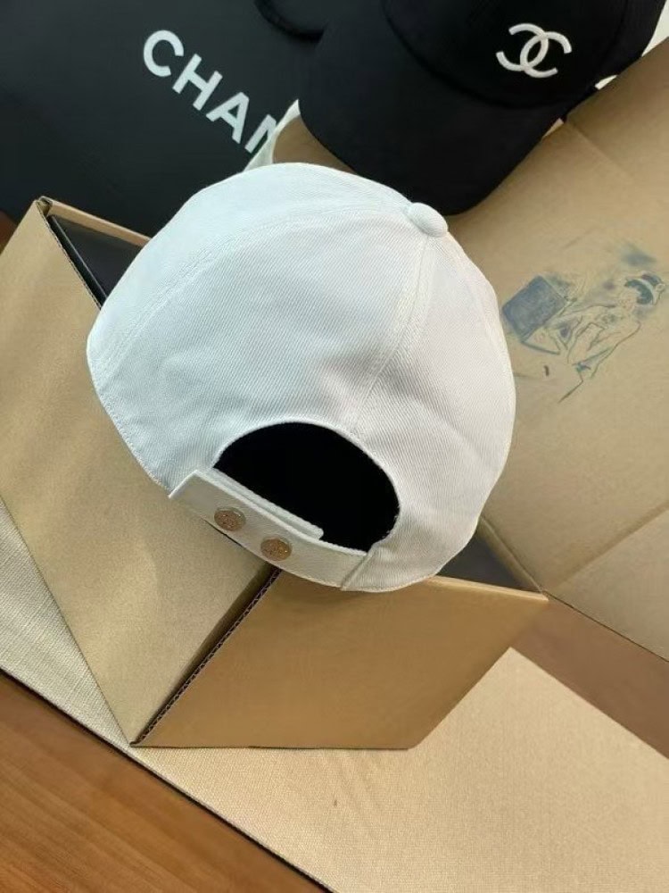 【AT5930】シャネルのクラシックベースボールキャップ - 高級ファッションブランドのエレガントなアクセサリー | Chanel Paris