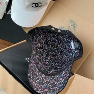 【AT5931】シングルアイテム: ラグジュアリーなクラシック野球帽 with モノクロロゴデザイン | Chanel Paris