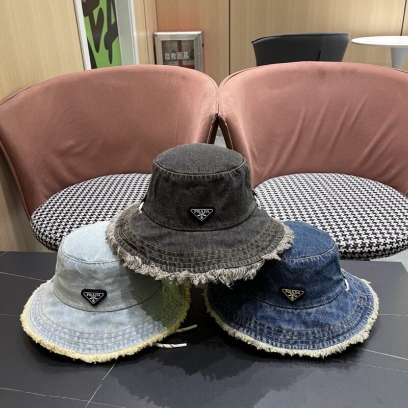 【AT5942】プラダのデニムフィッシャーハット | 夏の都会スタイルに最適！ | Prada Italy