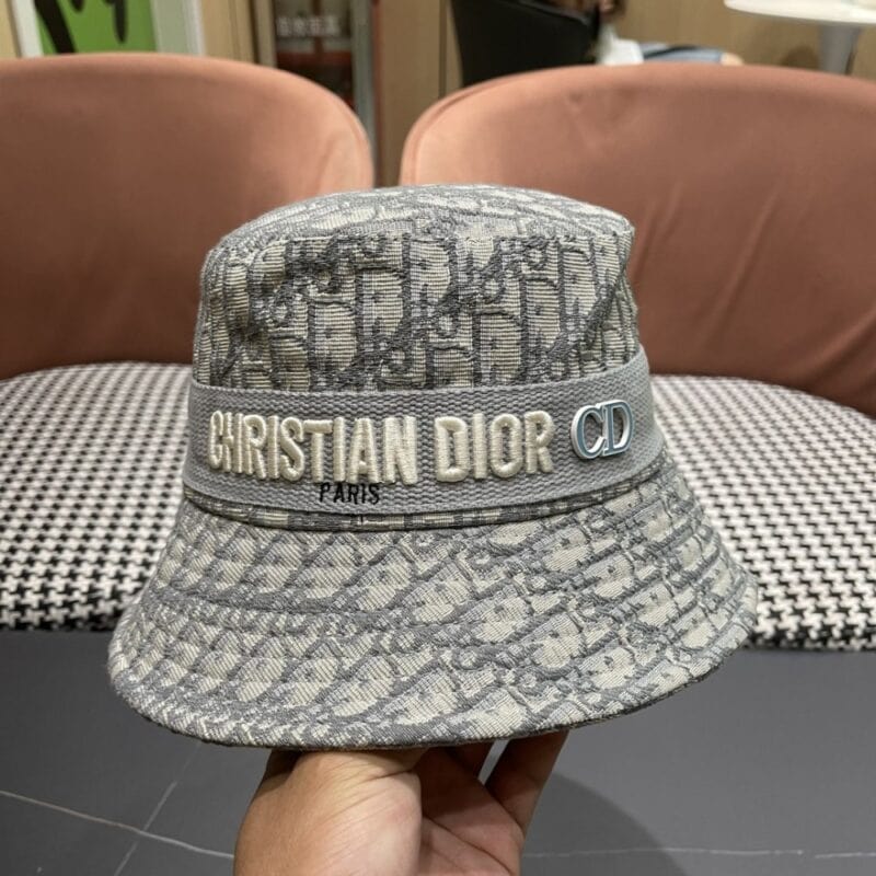 【AT5945】ディオール（Dior）の花柄フィッシャーハット - 繊細な灰白色のトーンで優雅な質感 | Christian Dior