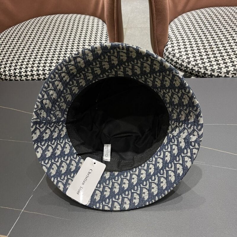 【AT5948】クリスチャンディオールのエレガントな刺繍入りフィッシャーマンハット | Christian Dior