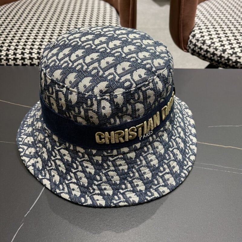 【AT5948】クリスチャンディオールのエレガントな刺繍入りフィッシャーマンハット | Christian Dior