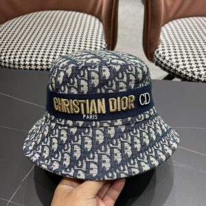 【AT5948】クリスチャンディオールのエレガントな刺繍入りフィッシャーマンハット | Christian Dior