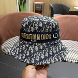 【AT5948】クリスチャンディオールのエレガントな刺繍入りフィッシャーマンハット | Christian Dior