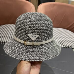 【AT5950】ディオール（Dior）- 夏の日差しを纏うラグジュアリー編み帽子 | Dior Paris