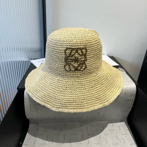 【AT5970】LOEWE（ロエベ）のラフィアハット：夏のエレガントなファッションアクセサリー | Loewe Madrid