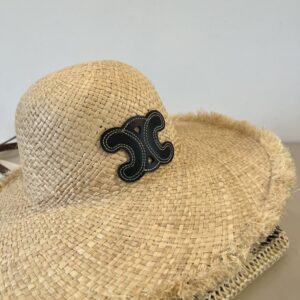 【AT5979】セリーヌ ラフィアハット - 天然素材で高級感と快適さを兼ね備えた夏の帽子 | Céline