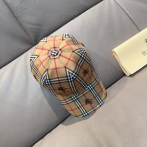 【AT5990】バーバリーのクラシックなチェック柄ベースボールキャップ | Burberry