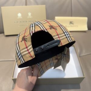 【AT5990】バーバリーのクラシックなチェック柄ベースボールキャップ | Burberry