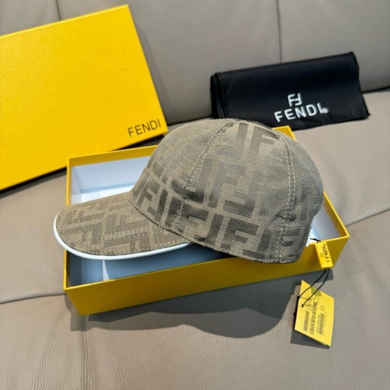 【AT5998】フェンディ クラシックなダブルF刺繍ベースボールキャップ | Fendi