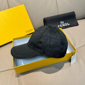 【AT5999】フェンディ Fendi ダブルFジャガードベースボールキャップ 高級ジャガード生地とレザー使用 細かいダブルFジャガード技術が際立つ | Fendi