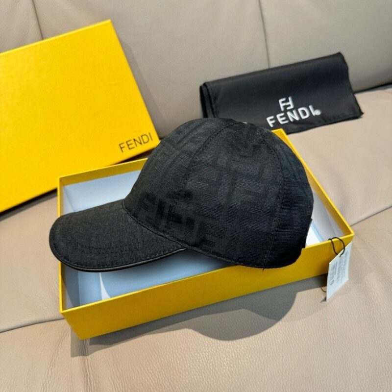 【AT5999】フェンディ Fendi ダブルFジャガードベースボールキャップ 高級ジャガード生地とレザー使用 細かいダブルFジャガード技術が際立つ | Fendi