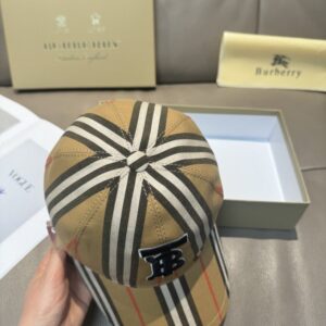 【AT6005】バーバリークラシックチェック柄キャップ | シグニチャーTBロゴ刺繍 | Burberry London