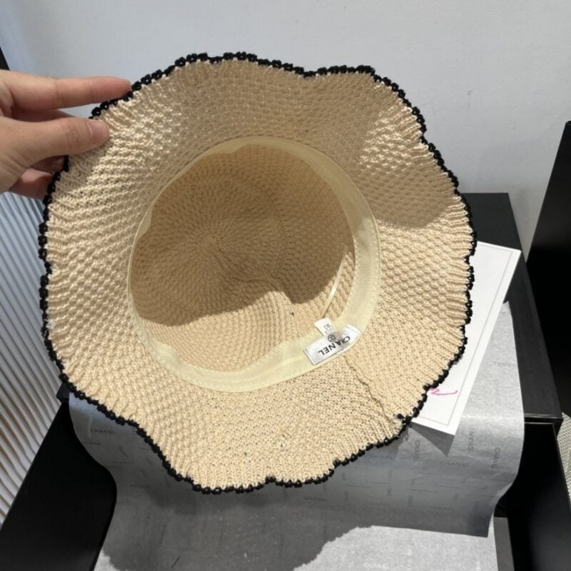 【AT6017】シャネルのクロシェ編み漁帽 - 夏のラグジュアリーファッションアクセサリー | Chanel Paris