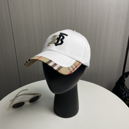 【AT6033】バーバリークラシックベースボールキャップ | 英国ファッション影響 エレガントなストリートファッション | Burberry