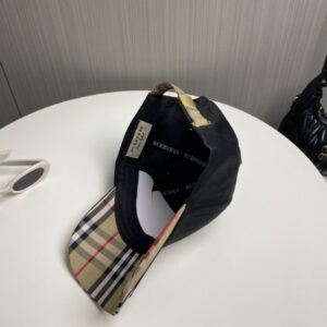 【AT6034】Burberry（バーバリー）クラシックブラックベースボールキャップ | Burberry London