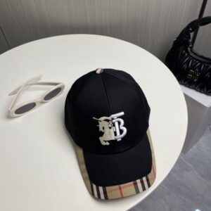 【AT6034】Burberry（バーバリー）クラシックブラックベースボールキャップ | Burberry London