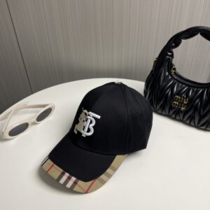 【AT6034】Burberry（バーバリー）クラシックブラックベースボールキャップ | Burberry London