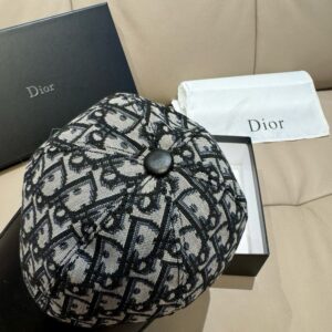 【AT6051】ディオール (Dior) ロゴ入りベースボールキャップ | オブリーク フランス製ファッションアクセサリー | Christian Dior