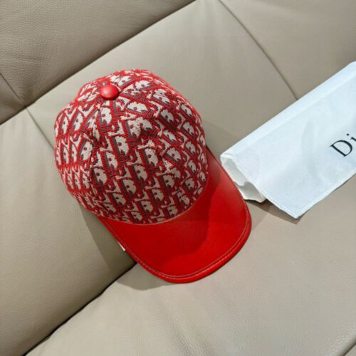 【AT6052】Diorディオール レッドシリーズベースボールキャップ 牛革装飾、Obliqueロゴ柄生地、高級キャンバス素材 使用 | Dior