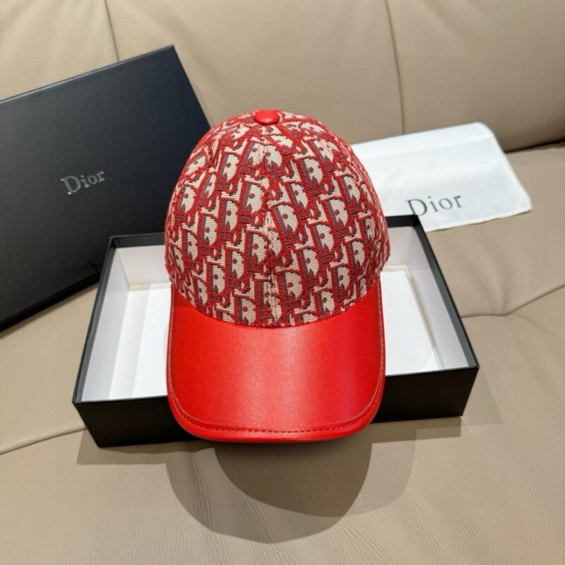 【AT6052】Diorディオール レッドシリーズベースボールキャップ 牛革装飾、Obliqueロゴ柄生地、高級キャンバス素材 使用 | Dior