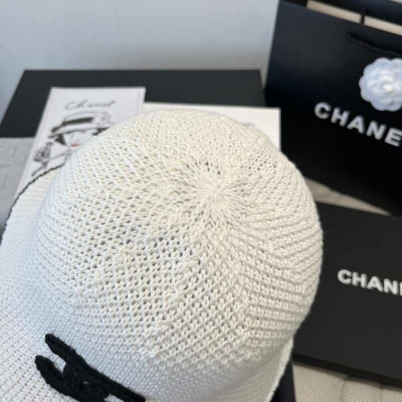 【AT6070】シャネル(CHANEL) 麦わら帽子 - ニット技術とクラシック配色の優雅さ | Chanel