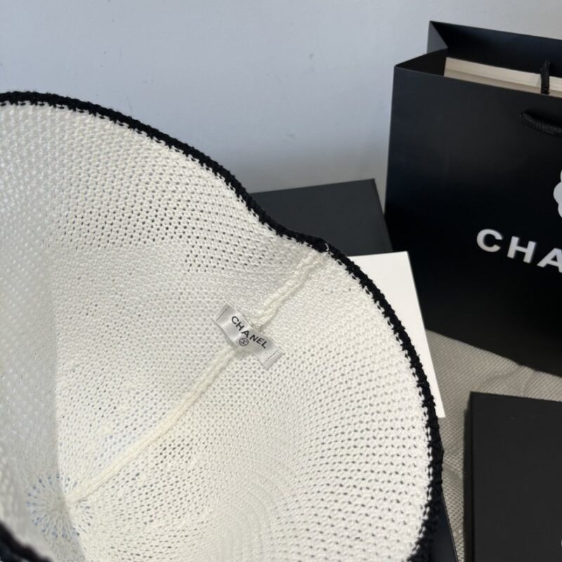 【AT6070】シャネル(CHANEL) 麦わら帽子 - ニット技術とクラシック配色の優雅さ | Chanel