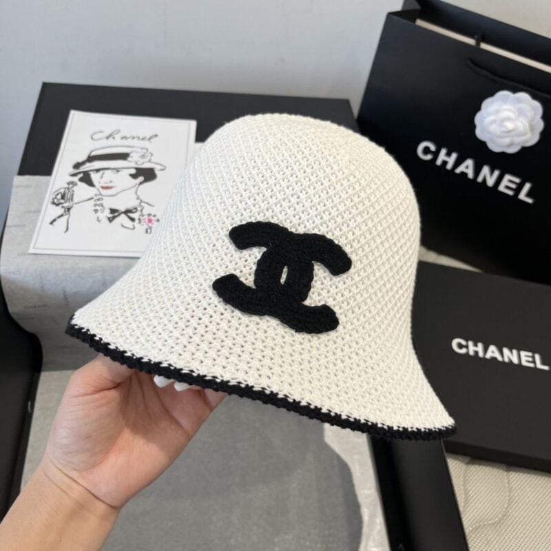 【AT6070】シャネル(CHANEL) 麦わら帽子 - ニット技術とクラシック配色の優雅さ | Chanel