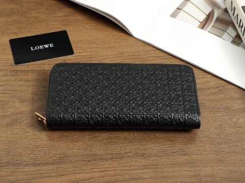 【AT6076】LOEWE レザー製長財布 - 高級感と実用性を兼ね備えたエレガントなアイテム | Loewe