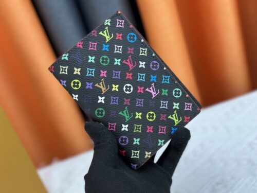 【AT6079】ルイ・ヴィトン×村上隆コラボ パスポートケース カラフルなモノグラム柄 | Louis Vuitton Paris