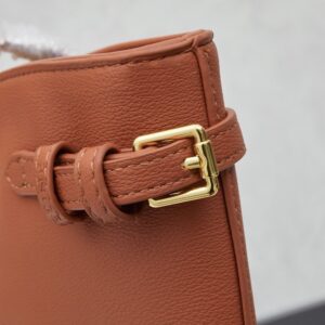 【AT6142】CELINE（セリーヌ）スーパーチョートートバッグ - 都会の女性に贈る上品で優雅なアート作品 | Celine Paris