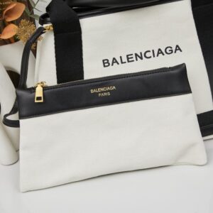 【AT6143】Balenciagaバレンシアガ Cabasトートバッグ - 都会の女性のための贅沢な携帯アート品 | Balenciaga