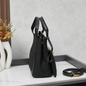 【AT6145】バレンシアガのブラックキャンバストートバッグ - 都市のエレガンスと実用性が融合 | Balenciaga