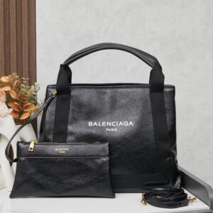 【AT6148】バレンシアガBalenciaga純黒牛革Cabasトートバッグ、上品で洗練されたデザイン、オフィス通勤やビジネスミーティングに最適！ | Balenciaga