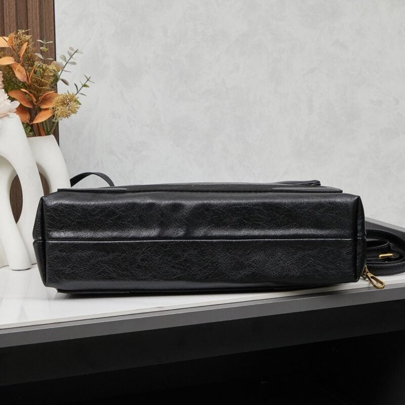 【AT6148】バレンシアガBalenciaga純黒牛革Cabasトートバッグ、上品で洗練されたデザイン、オフィス通勤やビジネスミーティングに最適！ | Balenciaga