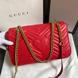 【AT6152】Gucci グッチ Marmontシリーズ 赤色レザーショルダーバッグ 31cm 大容量 エレガントなデザイン | Gucci Firenze