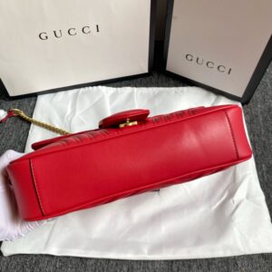 【AT6152】Gucci グッチ Marmontシリーズ 赤色レザーショルダーバッグ 31cm 大容量 エレガントなデザイン | Gucci Firenze