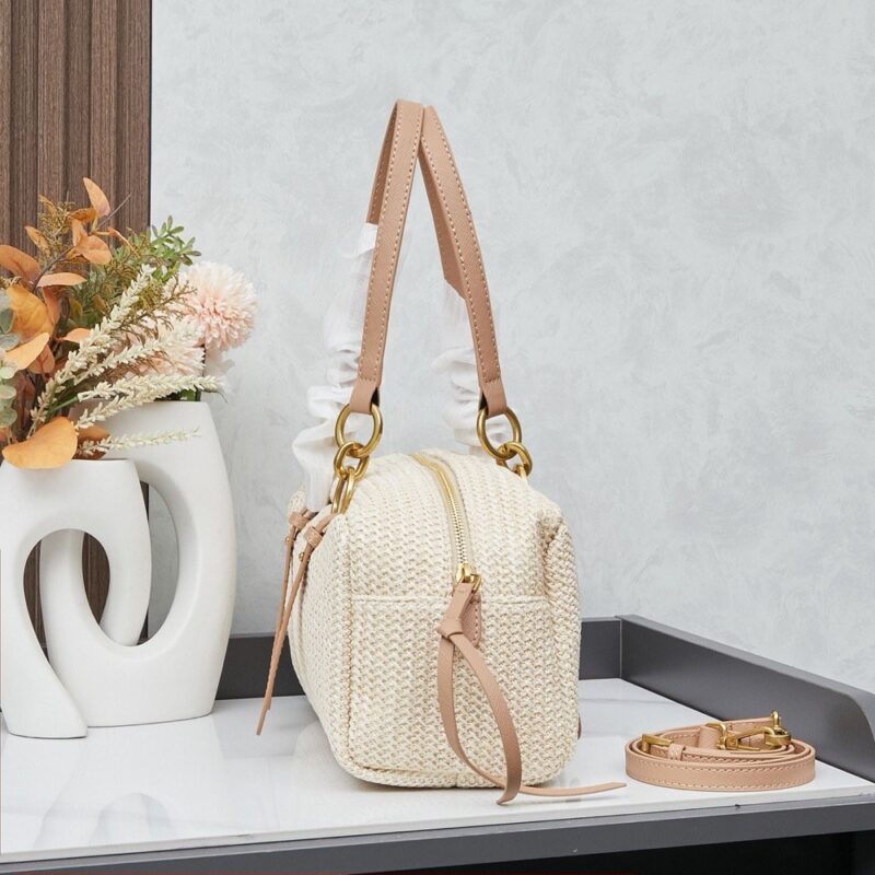 【AT6159】Prada（プラダ）: ラグジュアリーな手編みバッグ、都市美学の珠玉 | Prada