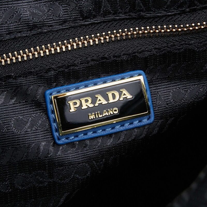 【AT6161】Prada（プラダ）デニム製アンダーアームバッグ、都市女性のための完璧なファッションアイテム | Prada