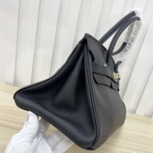 【AT6165】エルメス ショルダーバーキン 42cm 黒い牛革ショルダーバッグ | Hermès
