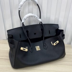 【AT6165】エルメス ショルダーバーキン 42cm 黒い牛革ショルダーバッグ | Hermès